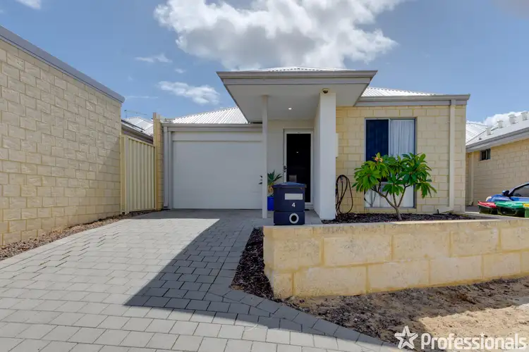 4 Mooka Lane, Golden Bay WA 6174