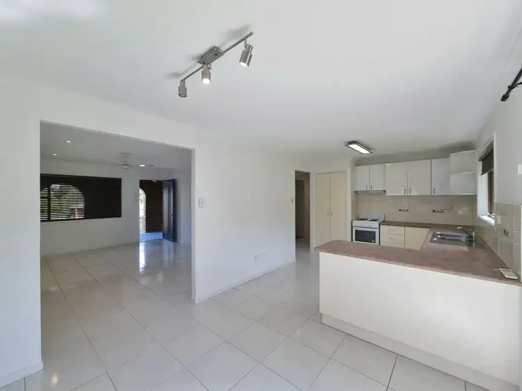 Sixth view of Homely house listing, 2/3 Fox Court, Tannum Sands QLD 4680