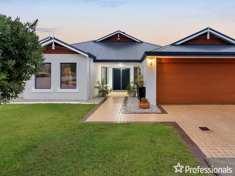 1 Baskerville Crescent