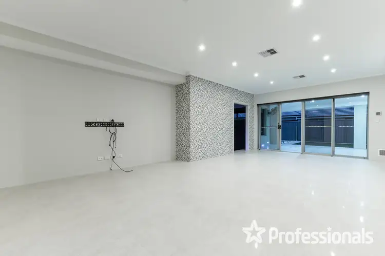 Seventh view of Homely house listing, 5 Bramham Street, Landsdale WA 6065
