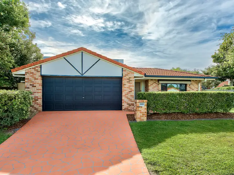 1 Eggleton Place, Wakerley QLD 4154