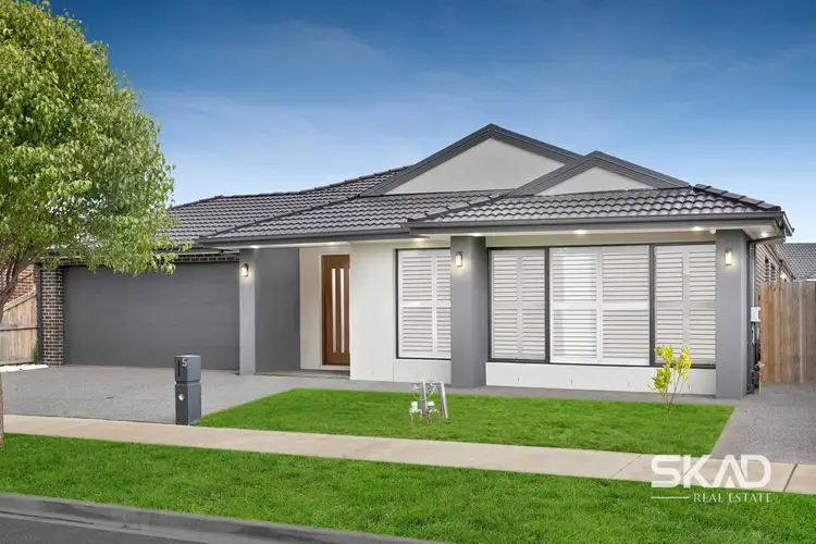 5 Rowena Way, Mickleham VIC 3064