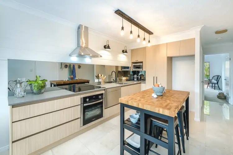 Main view of Homely apartment listing, 2/38-46 Petrel Avenue, Mermaid Beach QLD 4218