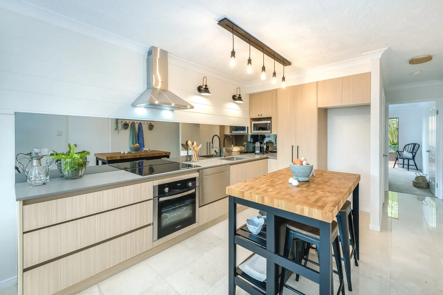 Main view of Homely apartment listing, 2/38-46 Petrel Avenue, Mermaid Beach QLD 4218