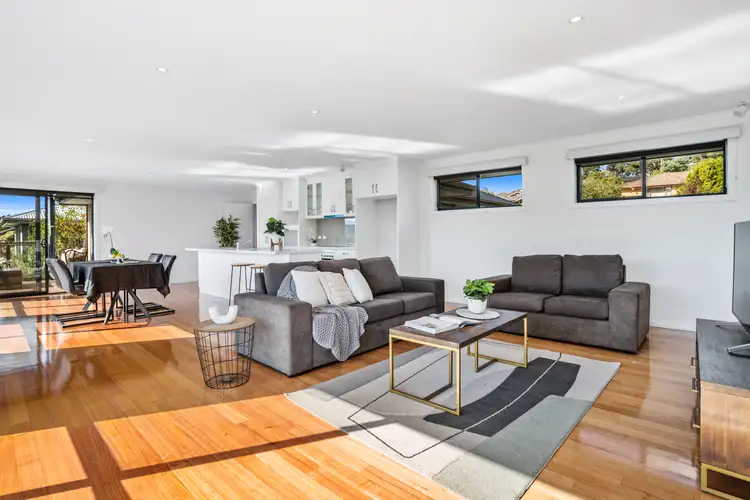 Fifth view of Homely house listing, 8 Mountain View Dr, Kingston TAS 7050