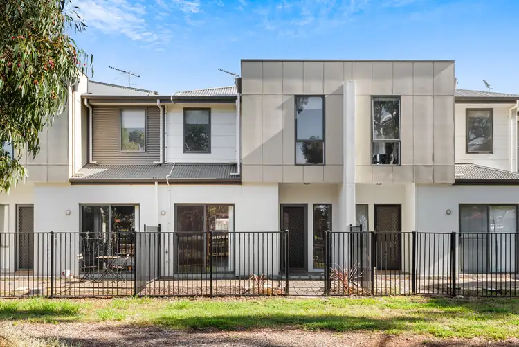 3/21 Harcourt Terrace, Salisbury North SA 5108