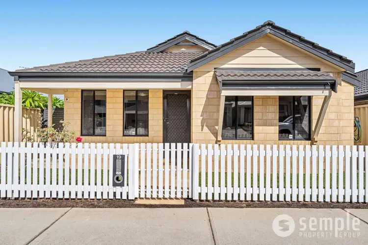 Main view of Homely house listing, 19 Aromatic Crescent, Atwell WA 6164