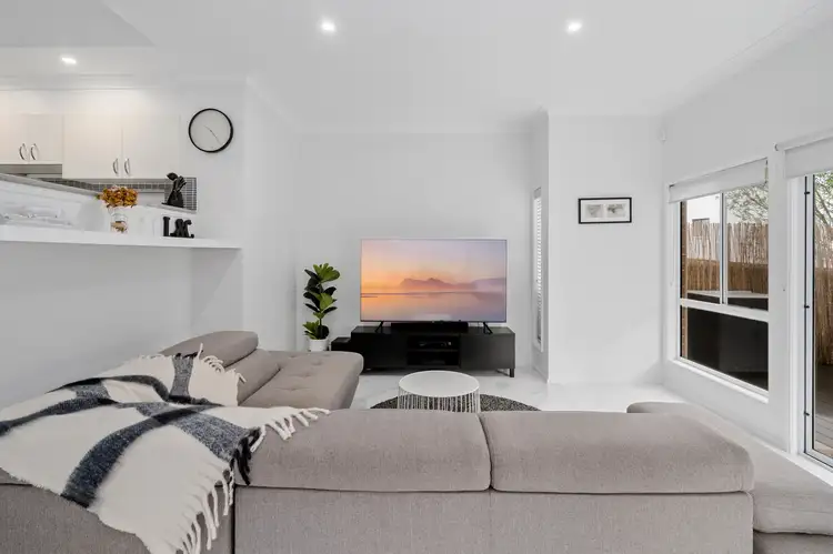 Fifth view of Homely house listing, 9 Silverthorne Drive, Pemulwuy NSW 2145