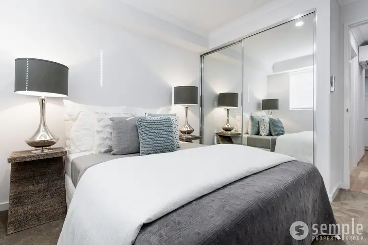 34/2 Delaronde Drive, Success WA 6164
