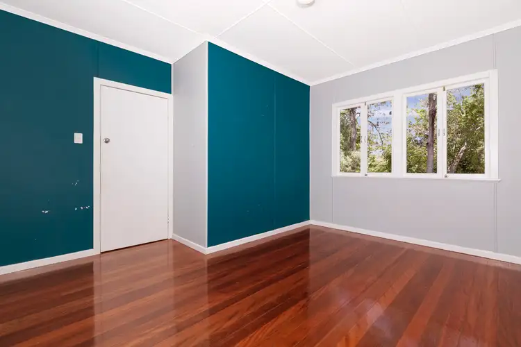 2/23 Woodford Street, Holland Park QLD 4121