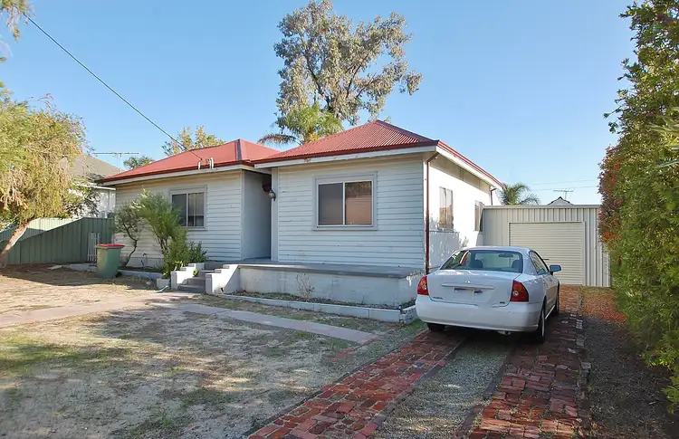 63 Lawrence Street, Bayswater WA 6053