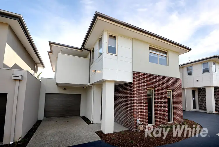 2/23 Stamford Crescent, Rowville VIC 3178