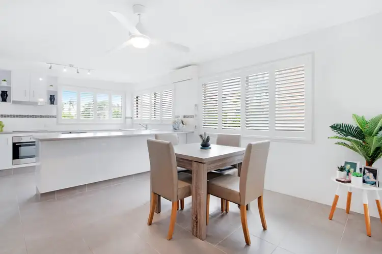Sixth view of Homely unit listing, 5/250 Marine Parade, Labrador QLD 4215