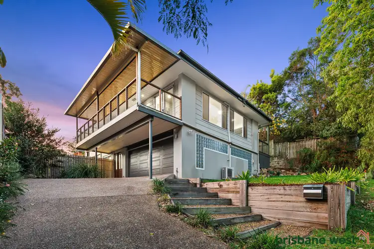 3 Merrilyn Street, Chapel Hill QLD 4069