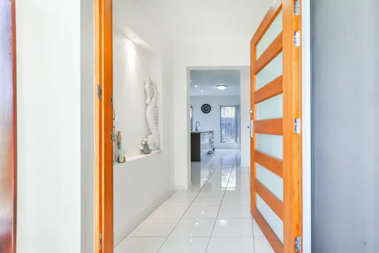 2 Kondalilla Terrace, Waterford QLD 4133