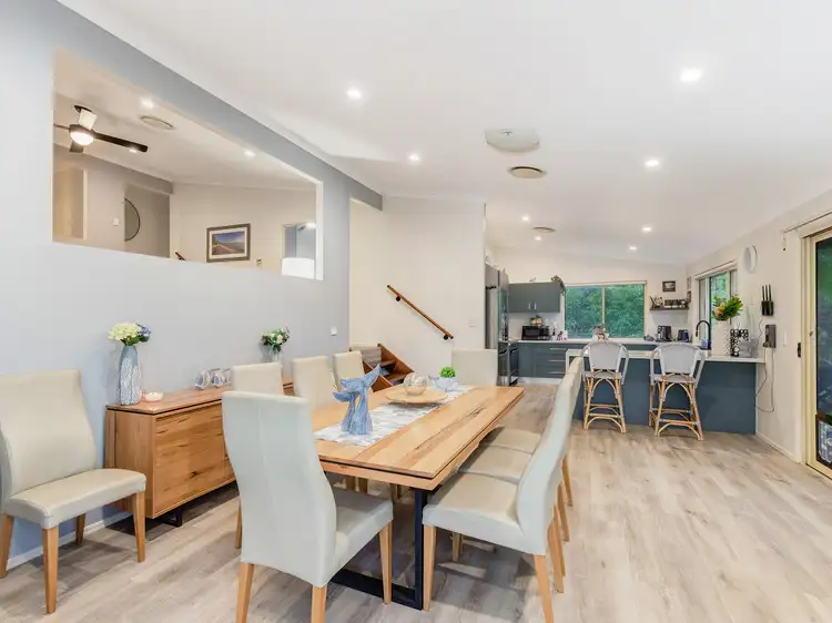 19 Henderson Rise, Pacific Pines QLD 4211