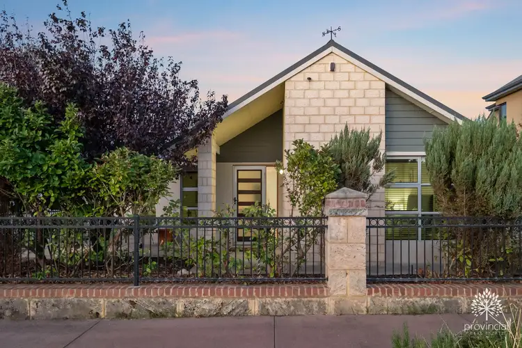 6 Parkfarm Drive, South Guildford WA 6055