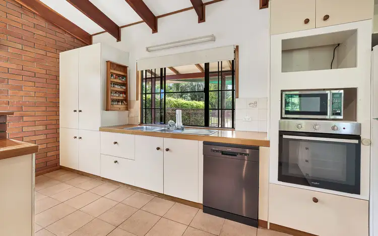Fifth view of Homely house listing, 2 Kintra Court, Branyan QLD 4670