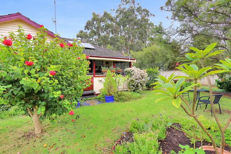 9 Sutton Street, Waroona WA 6215