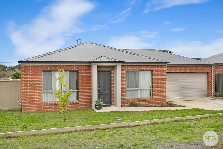 6 Davis Street, Creswick VIC 3363