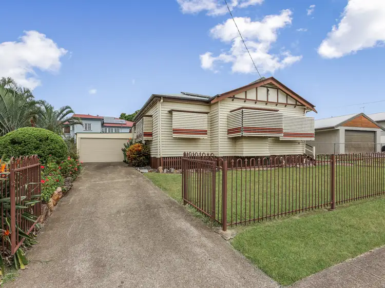 83 Glebe Road, Silkstone QLD 4304