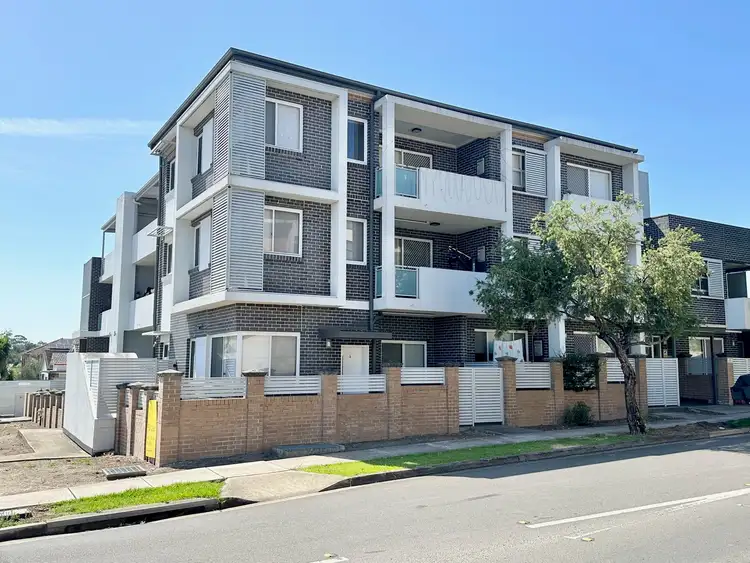 13/48 Mountford Ave, Guildford NSW 2161