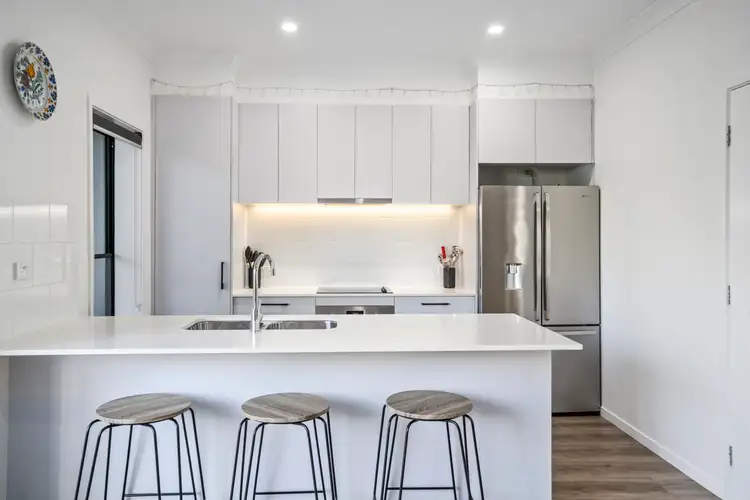 Fifth view of Homely townhouse listing, 6/521 Old Cleveland Road, Birkdale QLD 4159