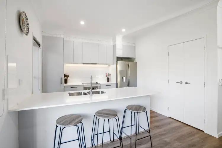 Sixth view of Homely townhouse listing, 6/521 Old Cleveland Road, Birkdale QLD 4159