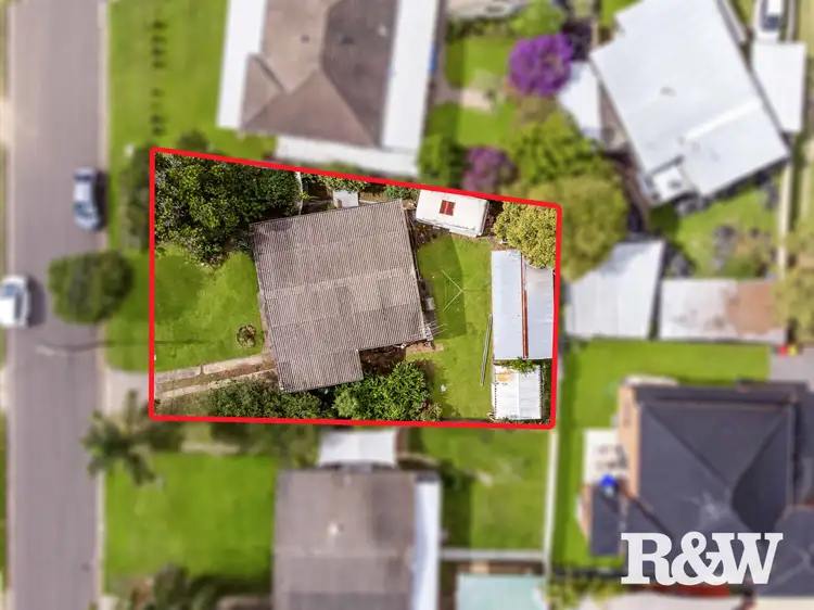 9 Bracknell Road, Canley Heights NSW 2166