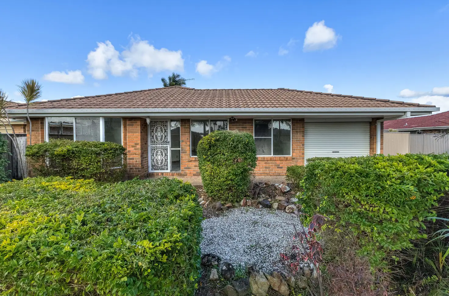 Main view of Homely semi-detached listing, 2/325 Darlington Drive, Banora Point NSW 2486