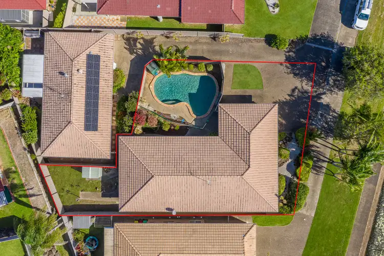 Second view of Homely semi-detached listing, 2/325 Darlington Drive, Banora Point NSW 2486