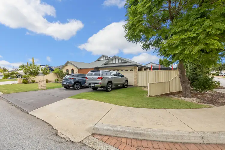 27 Barkley Loop, Canning Vale WA 6155