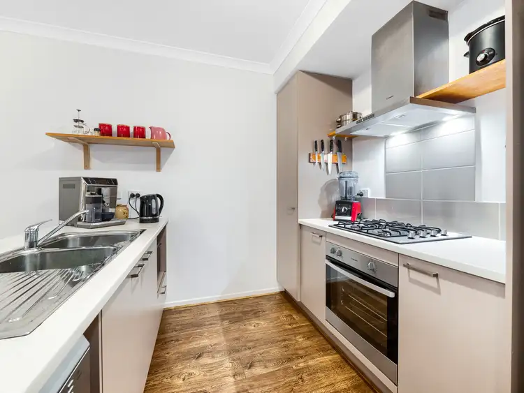 Fourth view of Homely unit listing, 3 Supplejack Walk, Cranbourne North VIC 3977