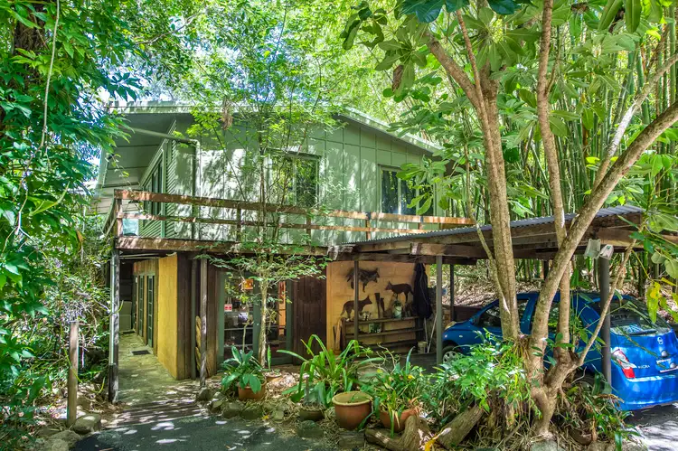 122 Mandalay Avenue, Nelly Bay QLD 4819