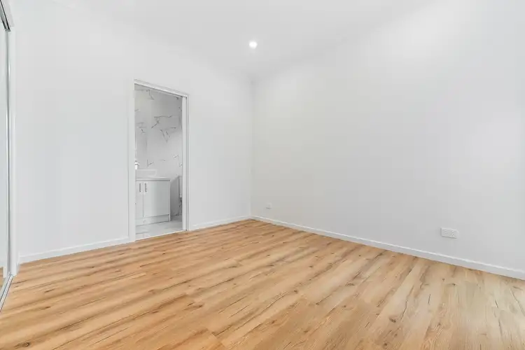 Sixth view of Homely unit listing, 2/29 Navarre Drive, Cranbourne West VIC 3977