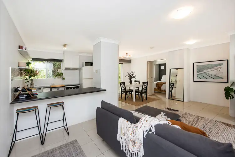 11/4 Waterway Court, Churchlands WA 6018