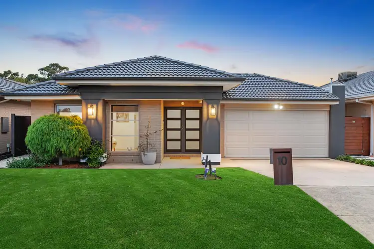 10 Warrego Circuit, Sandhurst VIC 3977
