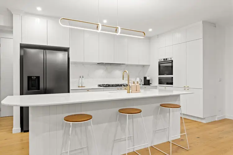 Second view of Homely house listing, 10 Warrego Circuit, Sandhurst VIC 3977