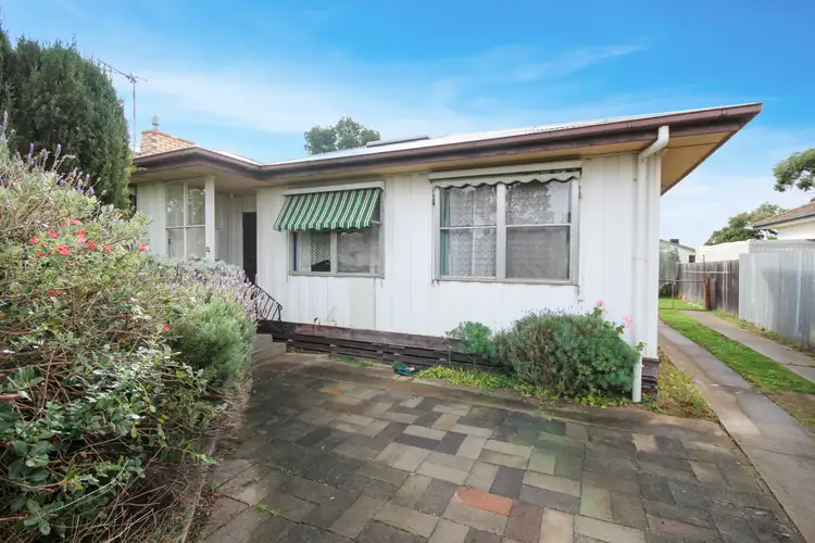 22 Winifred Street, Horsham VIC 3400
