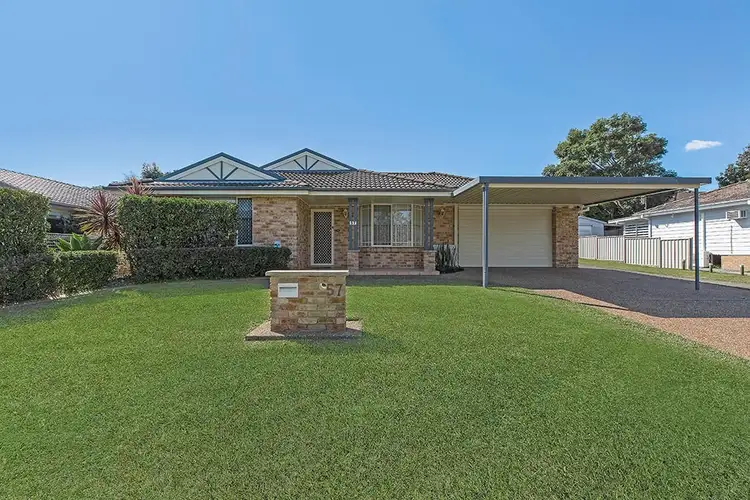 57 Macquarie Road, Fennell Bay NSW 2283