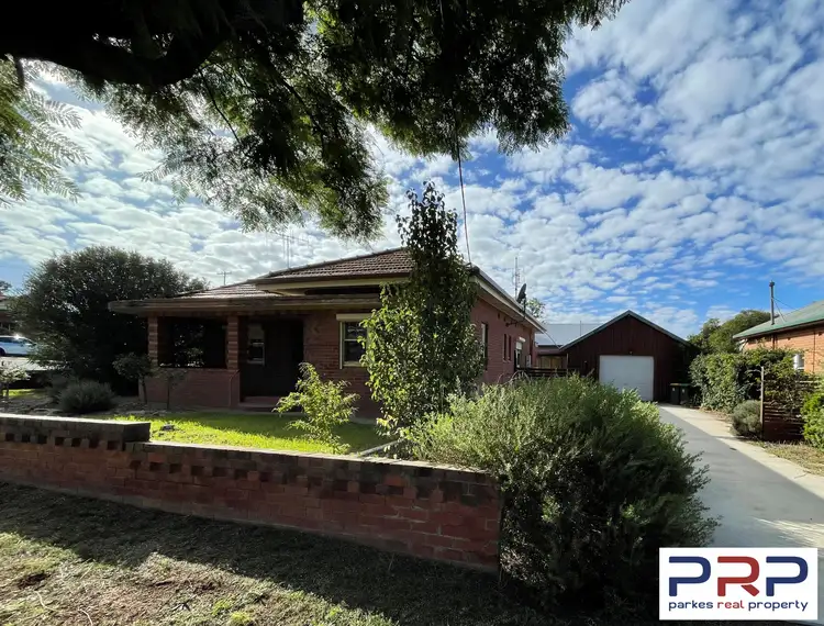 35 East Street, Parkes NSW 2870