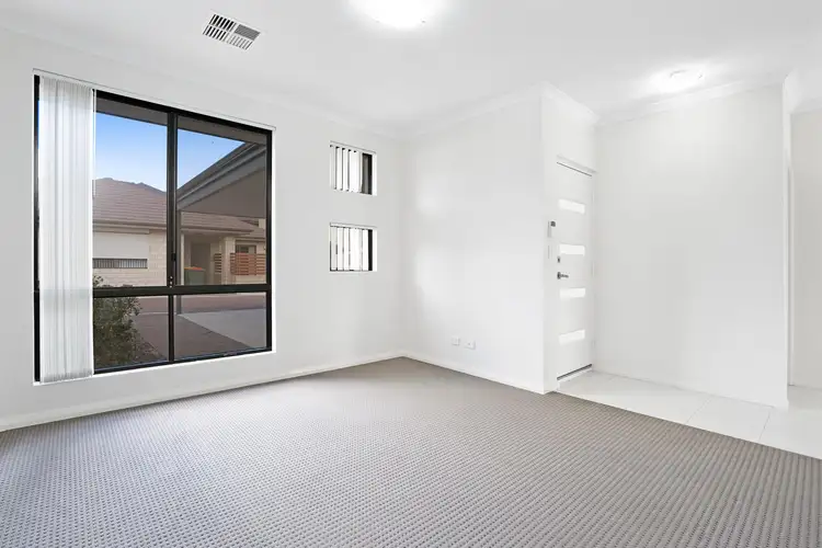 Main view of Homely unit listing, 4/9 Barfield Road, Hammond Park WA 6164