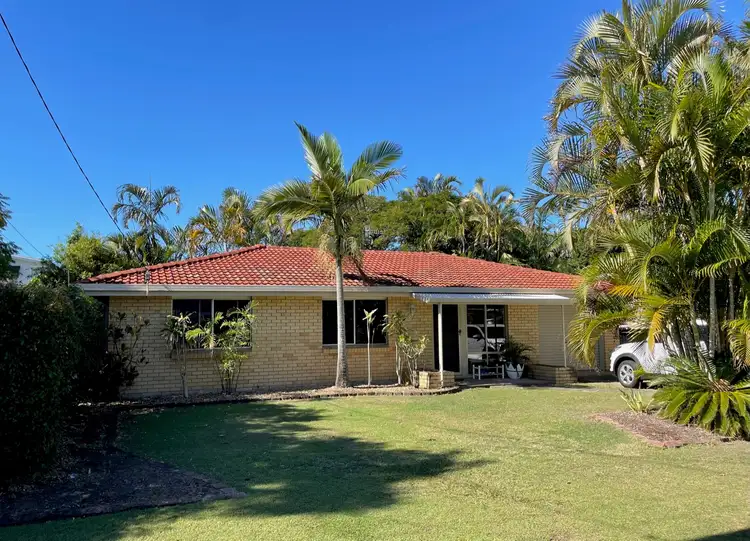 13 Mokera Avenue, Palm Beach QLD 4221