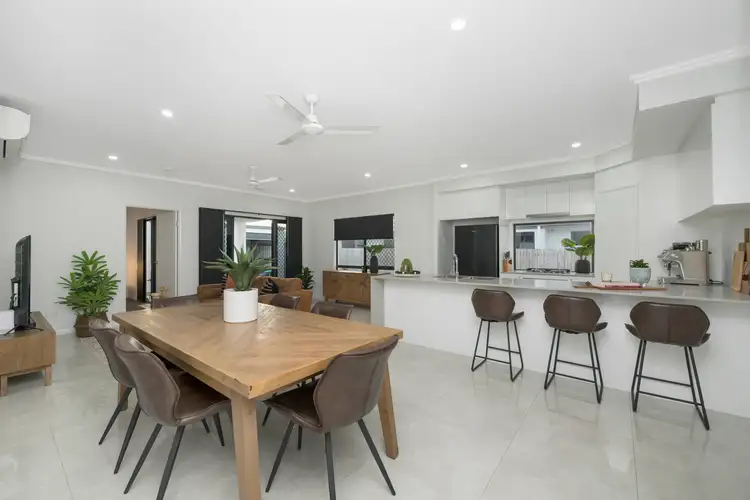 11 Clementine Street, Mount Low QLD 4818
