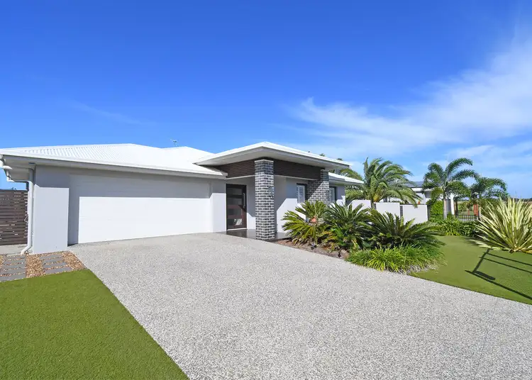 33 Spring Way, Nikenbah QLD 4655