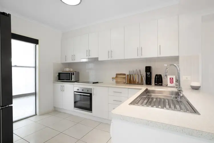 4/7 Bilgola Place, Blacks Beach QLD 4740