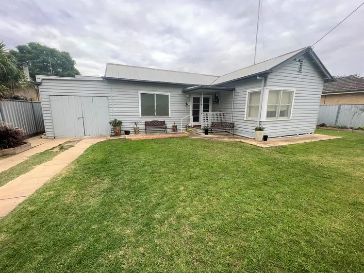 95 Charley Street, Deniliquin NSW 2710