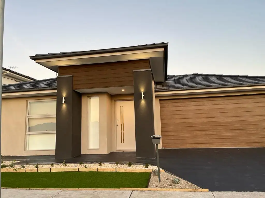 Main view of Homely house listing, 60 Spectrum Crescent, Clyde North VIC 3978