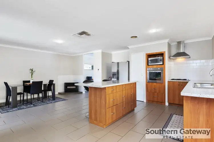 Sixth view of Homely house listing, 10 Riley Place, Leda WA 6170