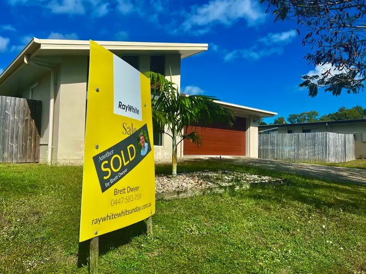14 Olivia Street, Cannonvale QLD 4802